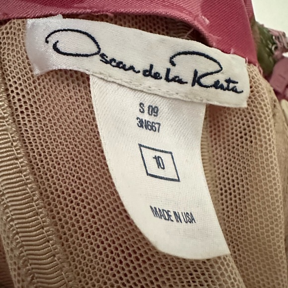 Oscar de la Renta Strapless Gown - Picture 2 of 4